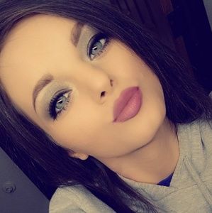 Meet your Posher, Lexy